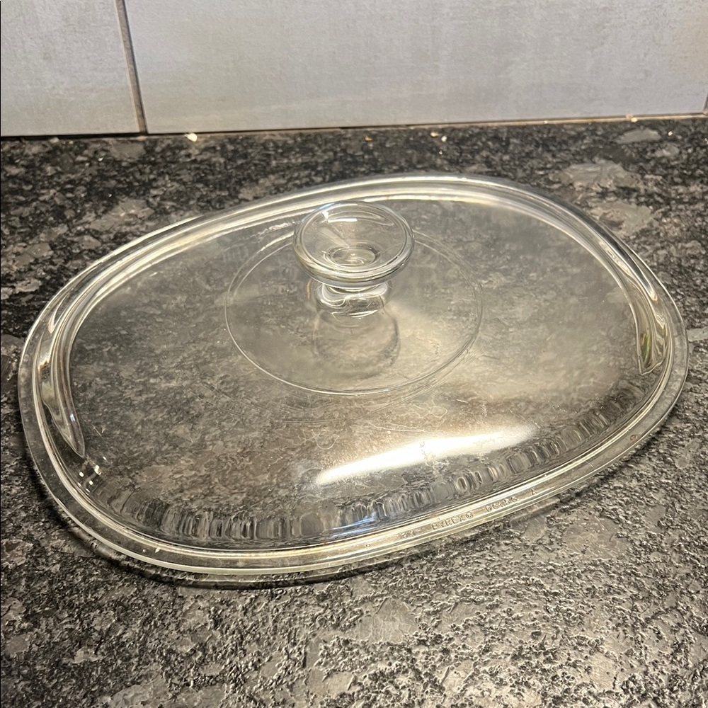 Pyrex Clear Glass Oval Lid REPLACEMENT. DC1.5C. No chips or cracks.